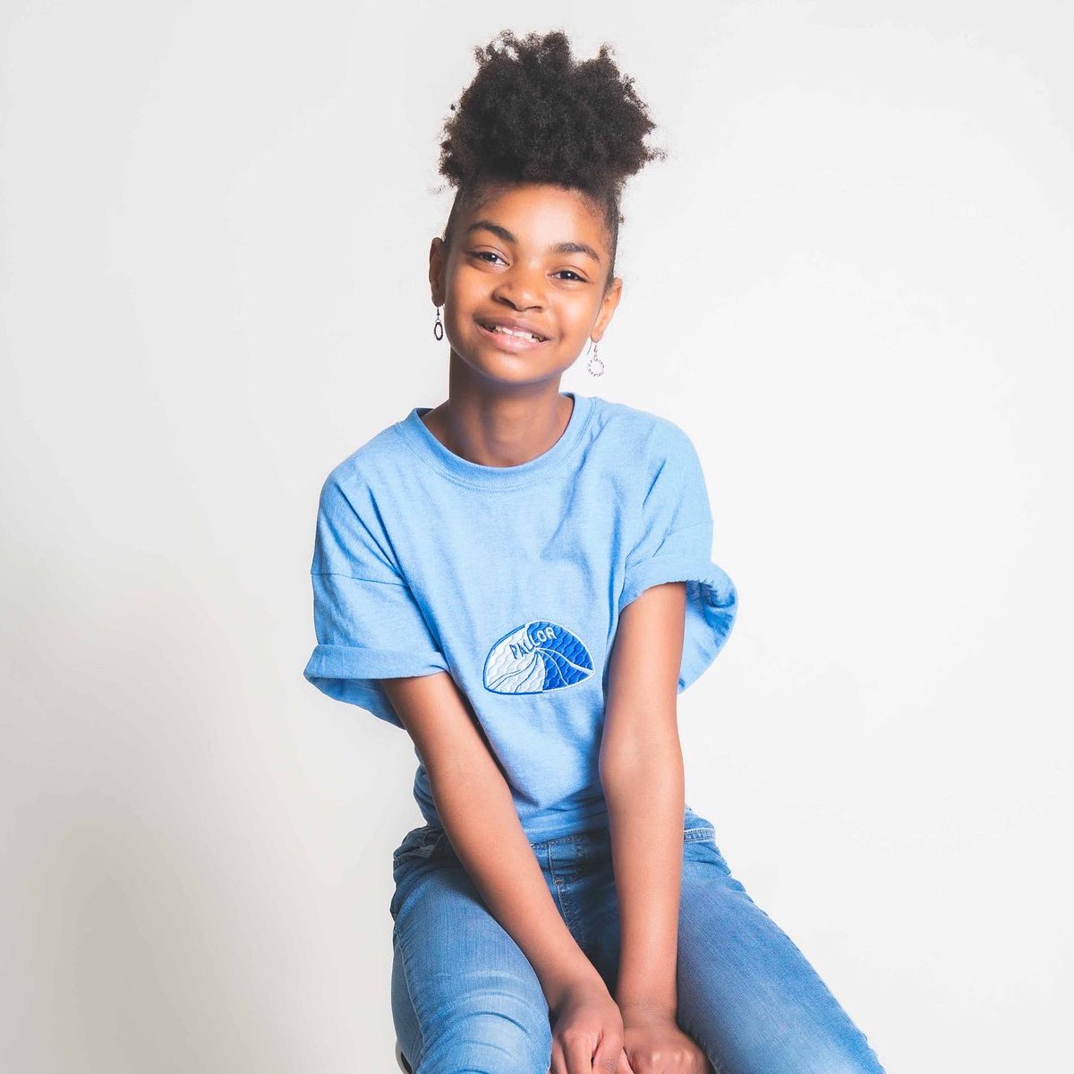 PallorNYC's tweet photo. Limitless possibilities exist for those that distinguish themselves. 💫 
.
Shirt: Swirlie Logo shirt in Wave Blue
📸: @eyeofniles 
.
#swirlie #embroidered #pallornyc
#pallorposse #apparel #fashion #clothing #nyc
#men #women #unisex #tshirt #shop #youngmodel
#blackowned https://t.co/hfLkufqoWE