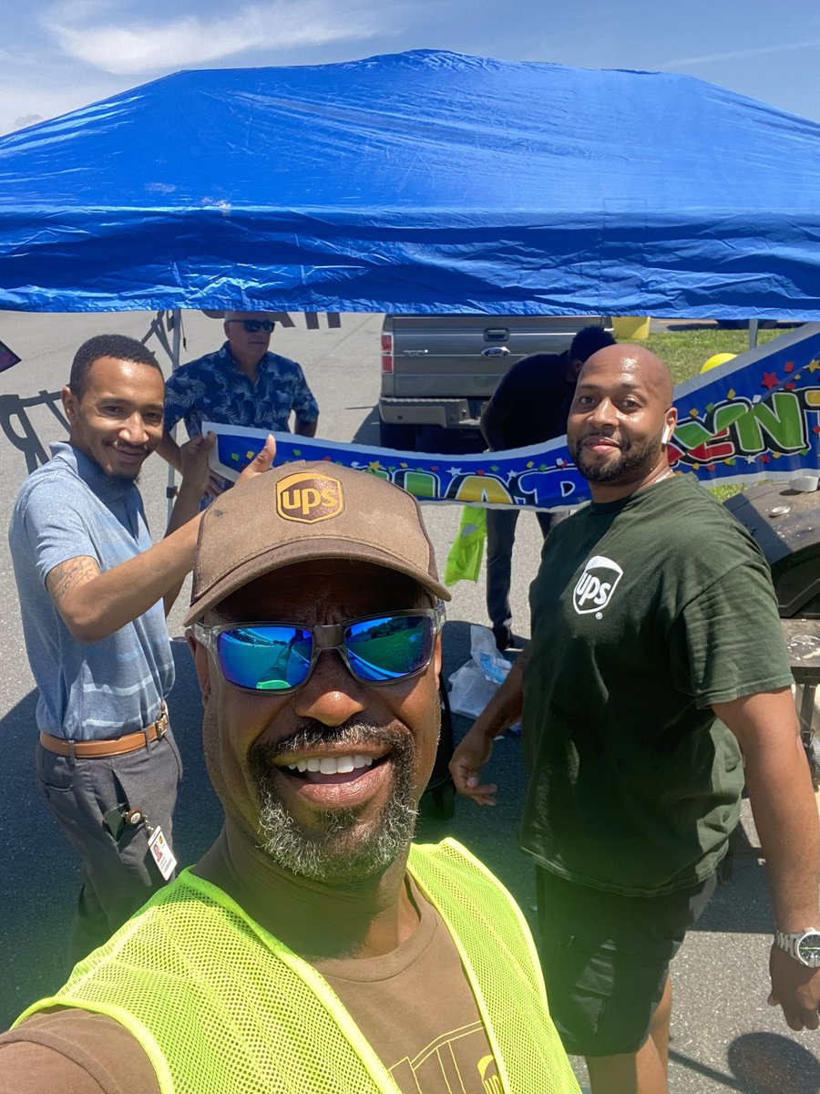 Huge congratulations to Brian Somers (L) and Tom Shabazz (R) on their retirements. Over 70 years of service combined coupled with 50 years of safe driving combined. We appreciate your hard work over the years!