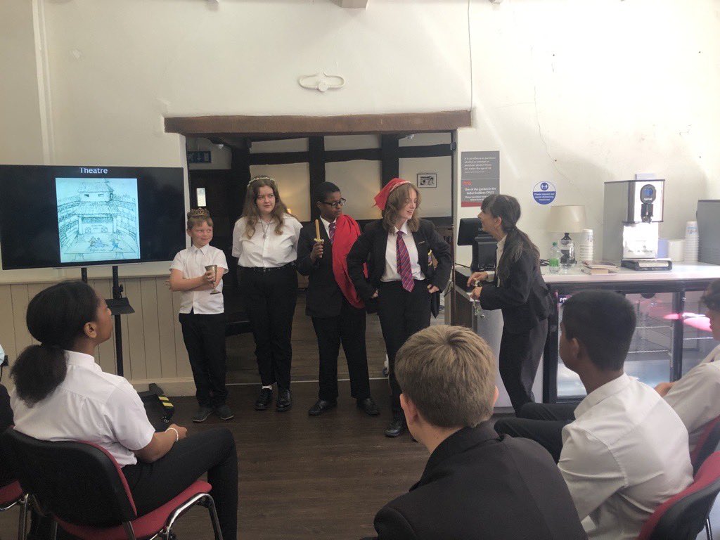 HayleyDraper8's tweet photo. Great day out taking almost 50 of our @KingsthorpeCo #MostAble students to Stratford for a tour of Shakespeare’s house, a workshop to ‘Brush up our Shakespeare’ and rounded off with an incredible performance of Richard III @TheRSC which we felt warranted a standing ovation! https://t.co/C9zfWRTfaT
