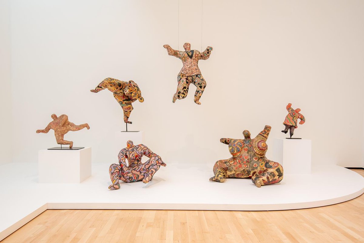 This is the last week to experience 𝘕𝘪𝘬𝘪 𝘥𝘦 𝘚𝘢𝘪𝘯𝘵 𝘗𝘩𝘢𝘭𝘭𝘦 𝘪𝘯 𝘵𝘩𝘦 1960𝘴 at MCASD’s Flagship location in La Jolla, on view through Sunday, July 17, 2022. 

[Photography: @riyostudios]