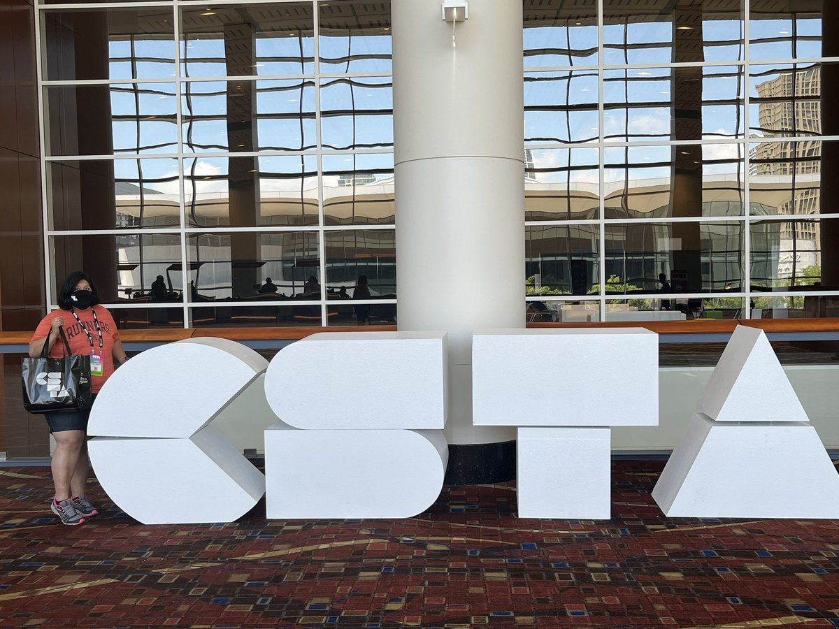 virena85's tweet photo. The weather in Chicago is amazing. So happy to be at CSTA in person! #CSTA2022 https://t.co/4qrbhU0zwg