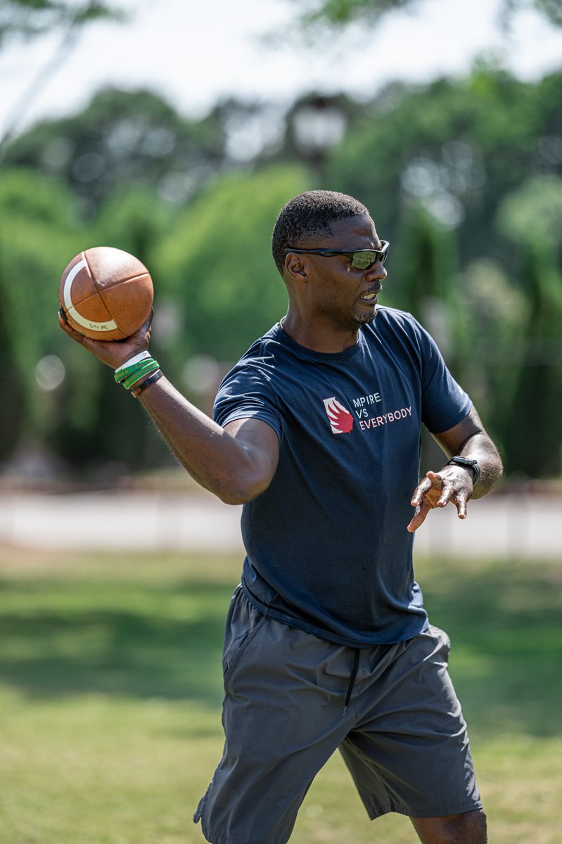 MiltonEagles_FB's tweet photo. We want to give a ππππ shoutout to our guy @TEwracademy from all of us at @MiltonHighSch Football, congratulating him on being included in the inaugural class of the Georgia High School ππππ ππ
π
πππ!!! He was and still is one of the best to ever do it!!! #Mpressive https://t.co/BSb9zk1B1M