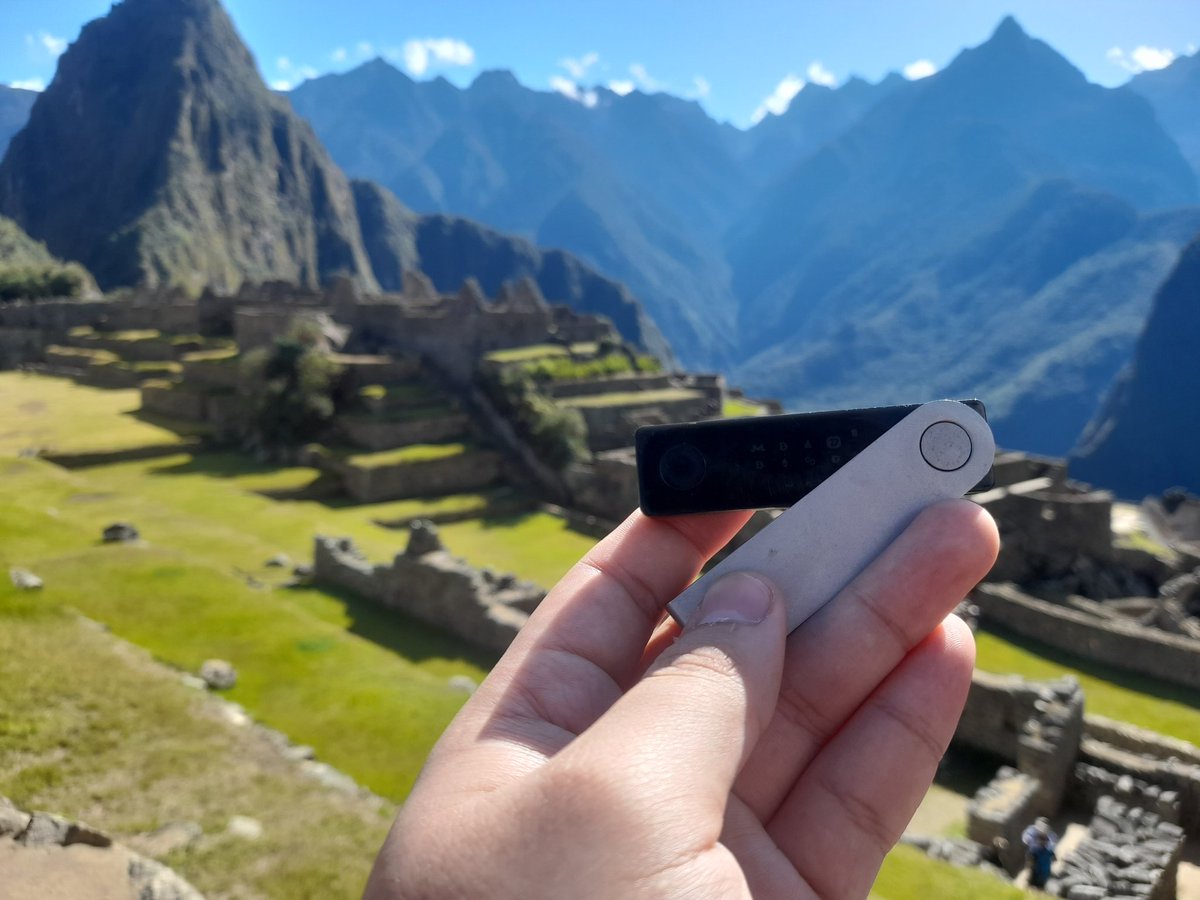 RenzoDGB's tweet photo. #NotYourKeys #NotYourDigiByte
@JohnnyLaw2021 @deegebi @DGBAlliance @DGBAT_Official @DigiByteCoin I swear this is not sponsored ๐คฃ https://t.co/6Aks3Q8it0