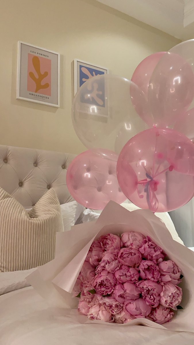 halzee_'s tweet image. blessed💕