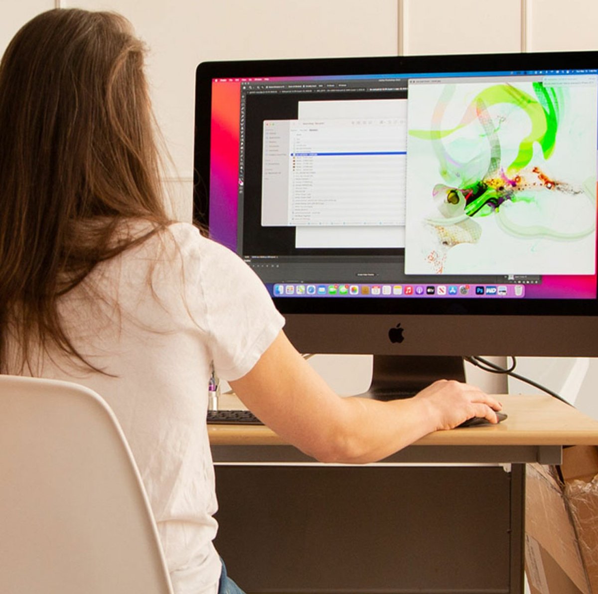 artthatfloes's tweet image. Back in the #studio creating my #NFT! I always start with an alcohol ink base. Colors are so fun to mix! Then I give my creation an digital twist to give it more life! 🎡 

Show me your process! I will retweet it!

#creationprocess #NFTcreation #DigitalArtist