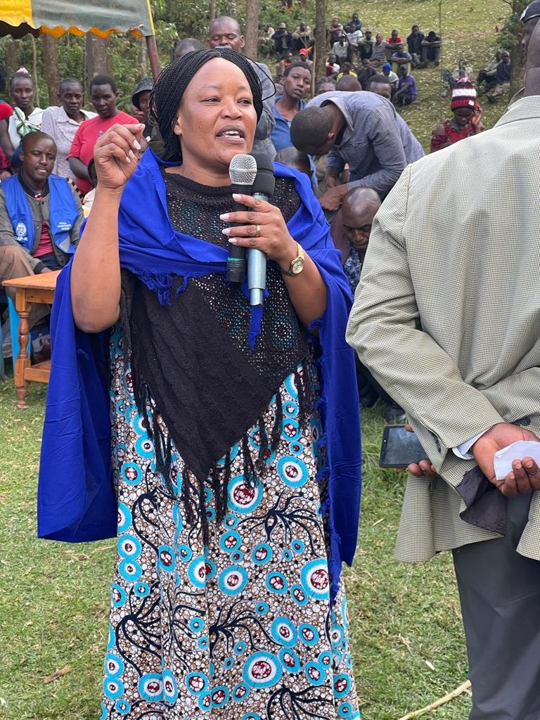 DapKWomen's tweet photo. Hon. Jacky Nyakerorio Women Rep candidates DAP-K Candidate on the move as the people of Kisii County have decided that she is the next Women Rep @EugeneLWamalwa @HonEseli @wamunyinyi @DAP_Kenya 
#Azimiolaumoja https://t.co/p9966lyqGV