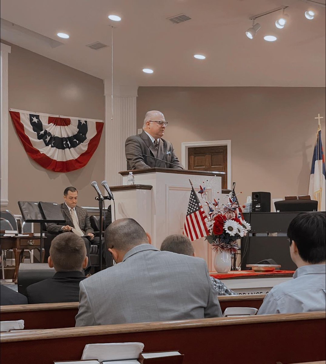 FBC_MD's tweet photo. What a week and what a conference we had at the ANNUAL SIZZLIN SUMMER REVIVAL w/ @DrJohnNHamblin @PastorJSeay 

A tremendous message &amp; close to the conference last night "The Blam Game".

God certainly blessed each service and had His hand of favor upon the message and messenger. https://t.co/NLyDXnJsHA