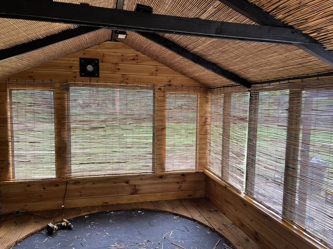 400 cable ties later&hellip; I now have blinds! https://t.co/Gspa7ykm1j<a href="/tag/ad"class="tags"><span>#ad</span></a>