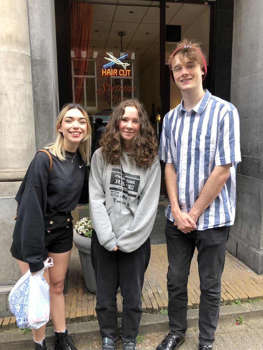 sharkauby's tweet photo. IT WAS SO NICE MEETING U ALL SORRY I WAS SHAKING SM HAHA https://t.co/PVST2qWomK