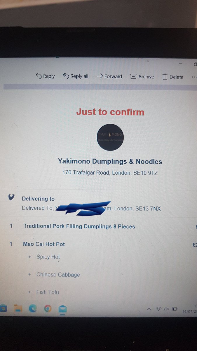 Nikkiwest83's tweet photo. @JustEatUK someone ordered a £45 using my card details got this email to confirm the order but it not showing up in my orders on the app and the money has left my account https://t.co/bFssuqtuxP