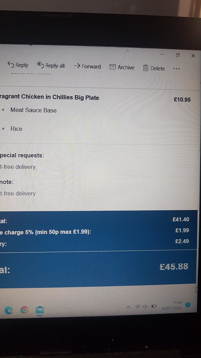 Nikkiwest83's tweet photo. @JustEatUK someone ordered a £45 using my card details got this email to confirm the order but it not showing up in my orders on the app and the money has left my account https://t.co/bFssuqtuxP