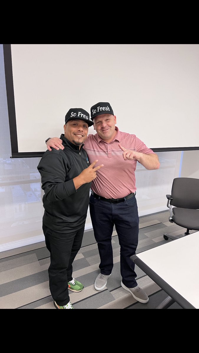 Manuel Ayala tweet media