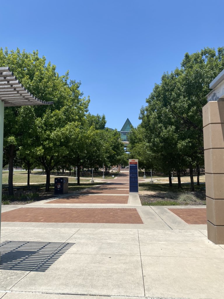 ATE_UTSA's tweet photo. SBI canceled this afternoon due to bomb threat. https://t.co/VFUCNE5DbB