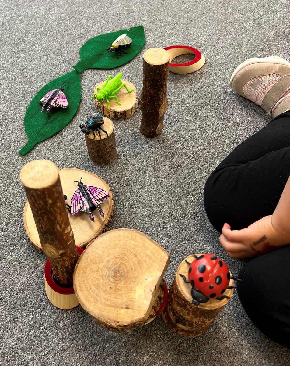 wonderlabdurham's tweet photo. Build a bug habitat! This is a fun and easy way to let your little try their hand at some engineering.

Hand them some blocks, toy insects, and a few scarves/ tissues/ pieces of felt and ask them to build a home for the bugs.
[1/4]
#STEM #stemplay #engineeringforkids #natureplay https://t.co/wPsQ5sS04J
