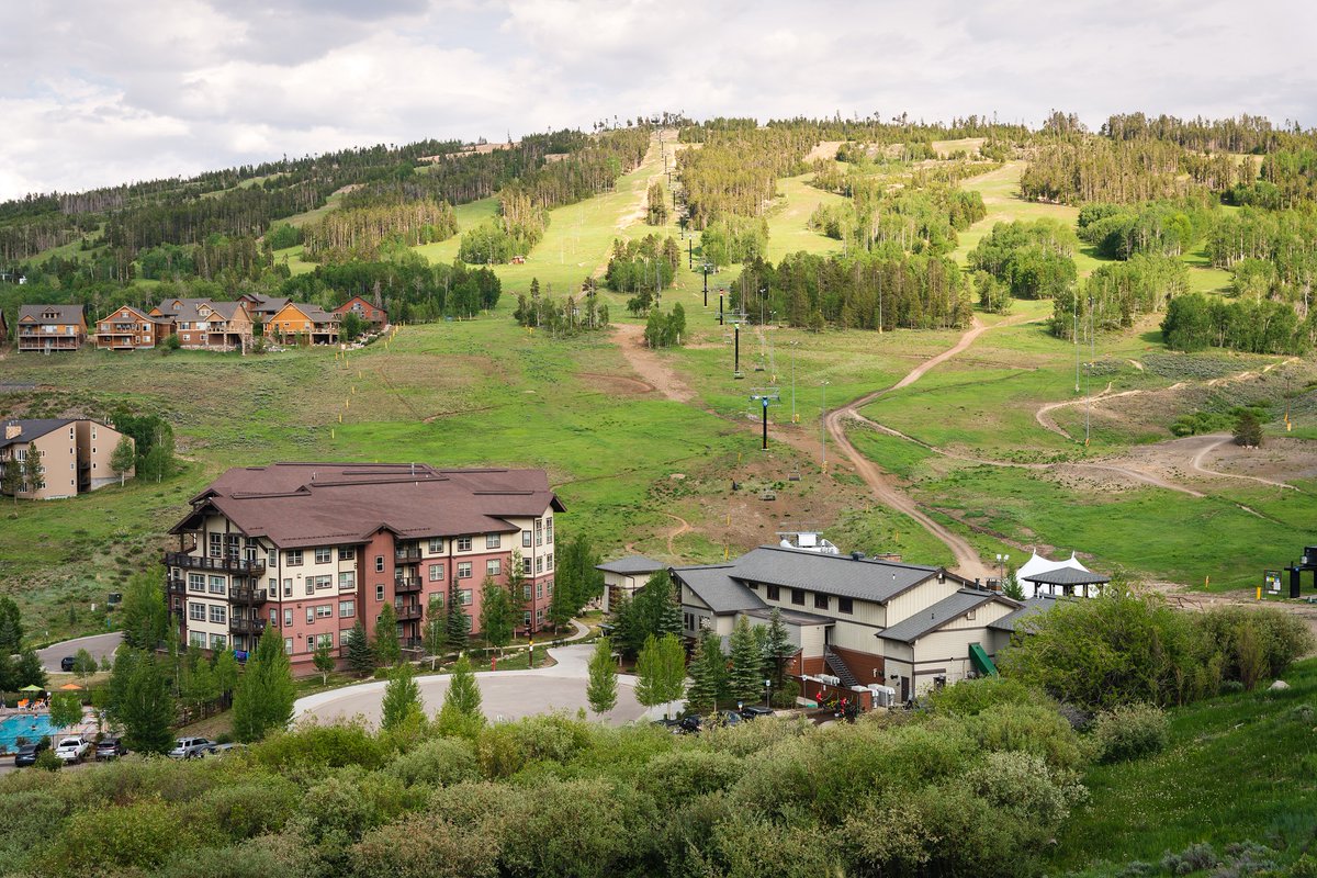 Join our full-time, year round team! Granby Ranch is looking for a Building Maintenance Technician to perform preventative maintenance, general plumbing, electrical and carpentry, dry wall patching, painting, and other maintenance items.
Apply today at bit.ly/3a9GKhA