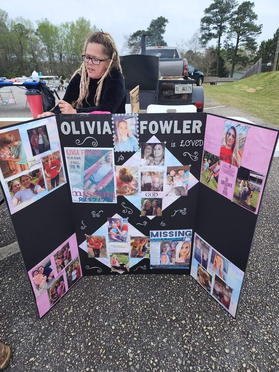 MandiShae_81's tweet photo. #oliviafowler 11 months #MissingPerson 11 months a family and community built nation wide searching for answers. #oliviasarmy will never give up. ❤️💙💛🧡 https://t.co/kJruE2sEnI