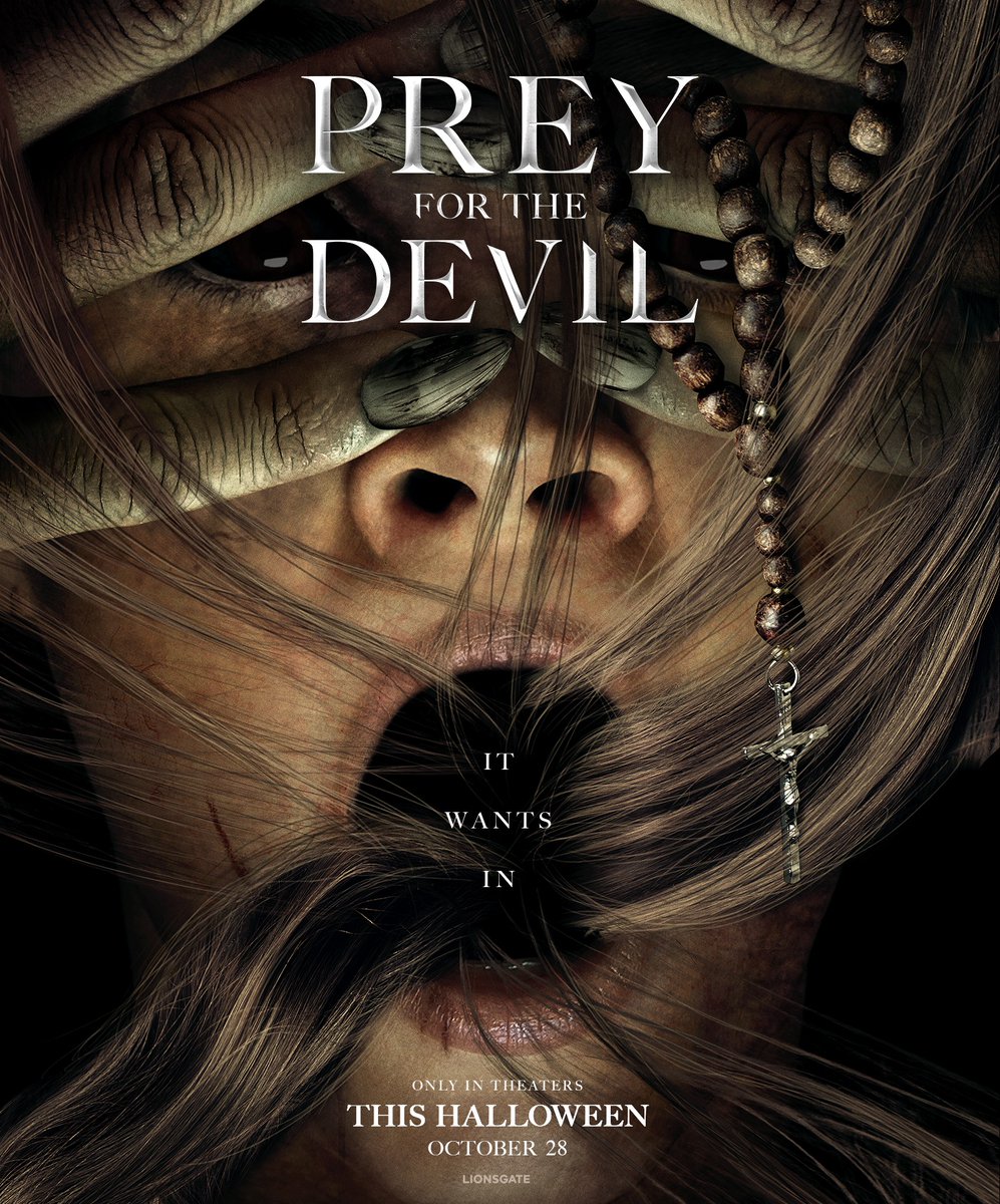 RegalMovies's tweet photo. Yeah, no, that's horrifying. https://t.co/x1lo6zxHtP