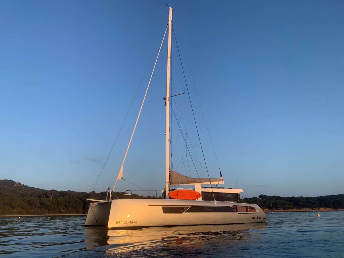 windelocat's tweet image. Splendid sunsets and breathtaking landscapes. 🌅 Sailing on Windelo, every moment is magical!

#windelocatamaran #windelo54yachting #windelo54 #hyeres #provencealpescotesdaszur   #performancecat #circumnavigation #ecocatamaran #sailingdream