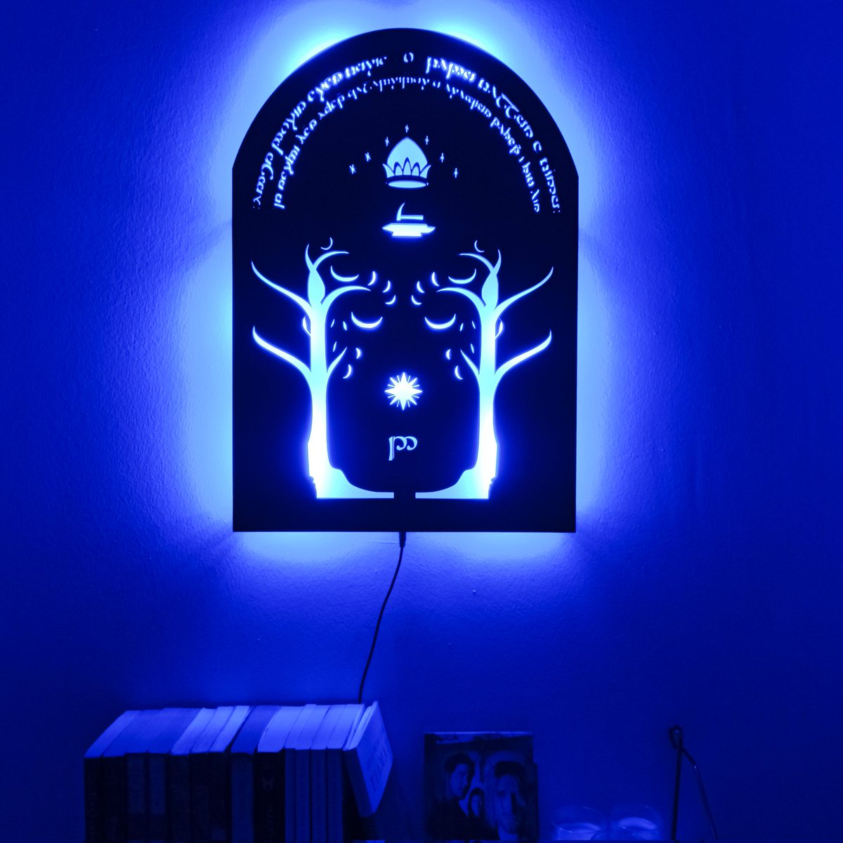 foreviatolye's tweet photo. Led Işıklı Yüzüklerin Efendisi Duvar Tabloları Forévi Store'da. #TheRingsofPower #LOTRonPrime #lotr #yüzüklerinefendisi https://t.co/6jTAPcU82t