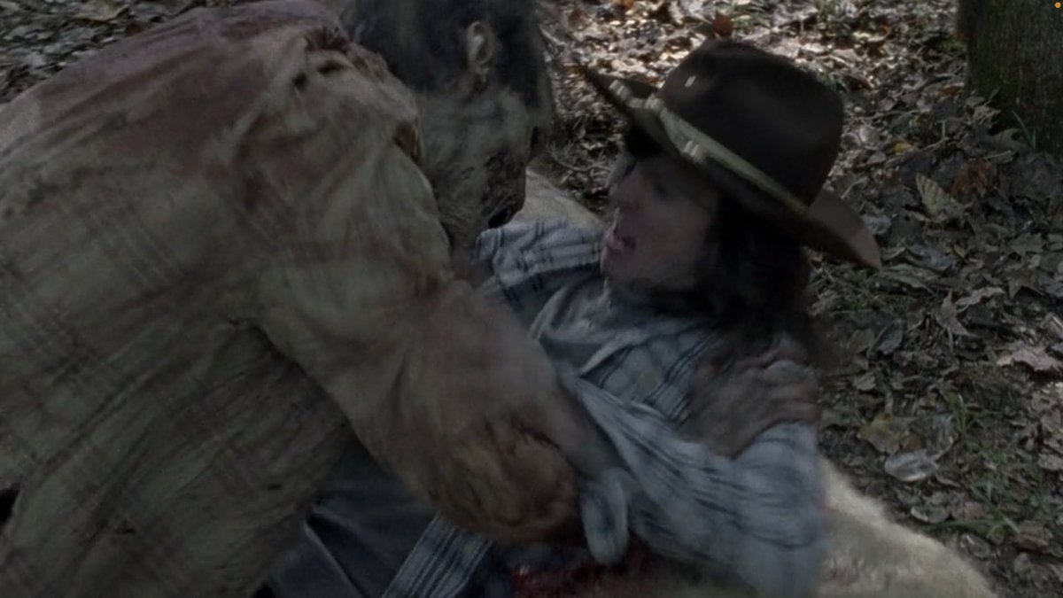 ricksprickk's tweet photo. the way carl died to save siddiq JUST to have him killed off the very next szn… https://t.co/ltXesDjFcA