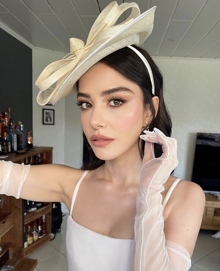 Özge Gürel Çayoğlu hanımcıım 🤍 :)