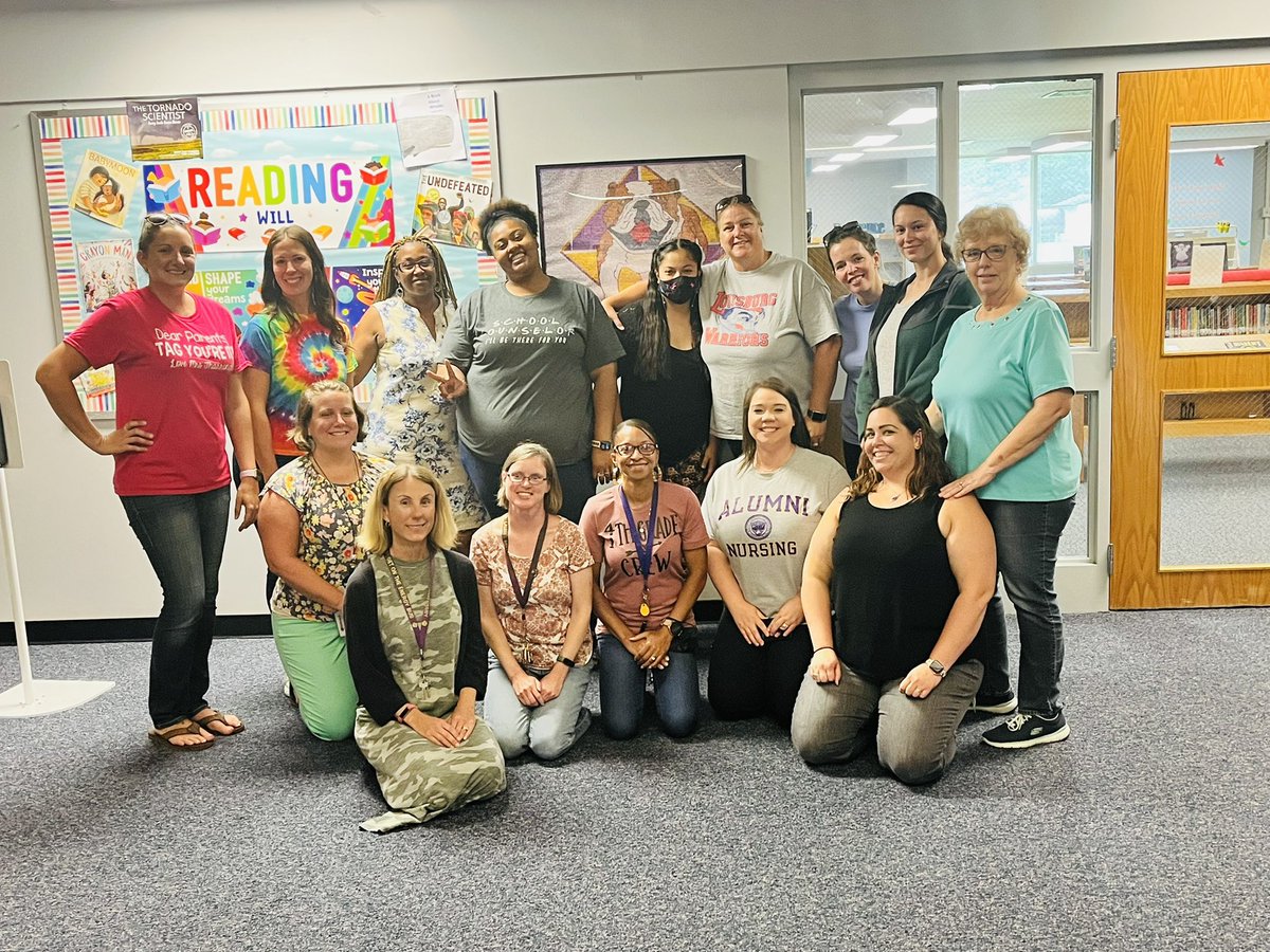 LMES teachers representing ‘22 Summer Learning!! #bulldogsbringit <a href="/fcscampreads/">FCSSummerLearning</a>