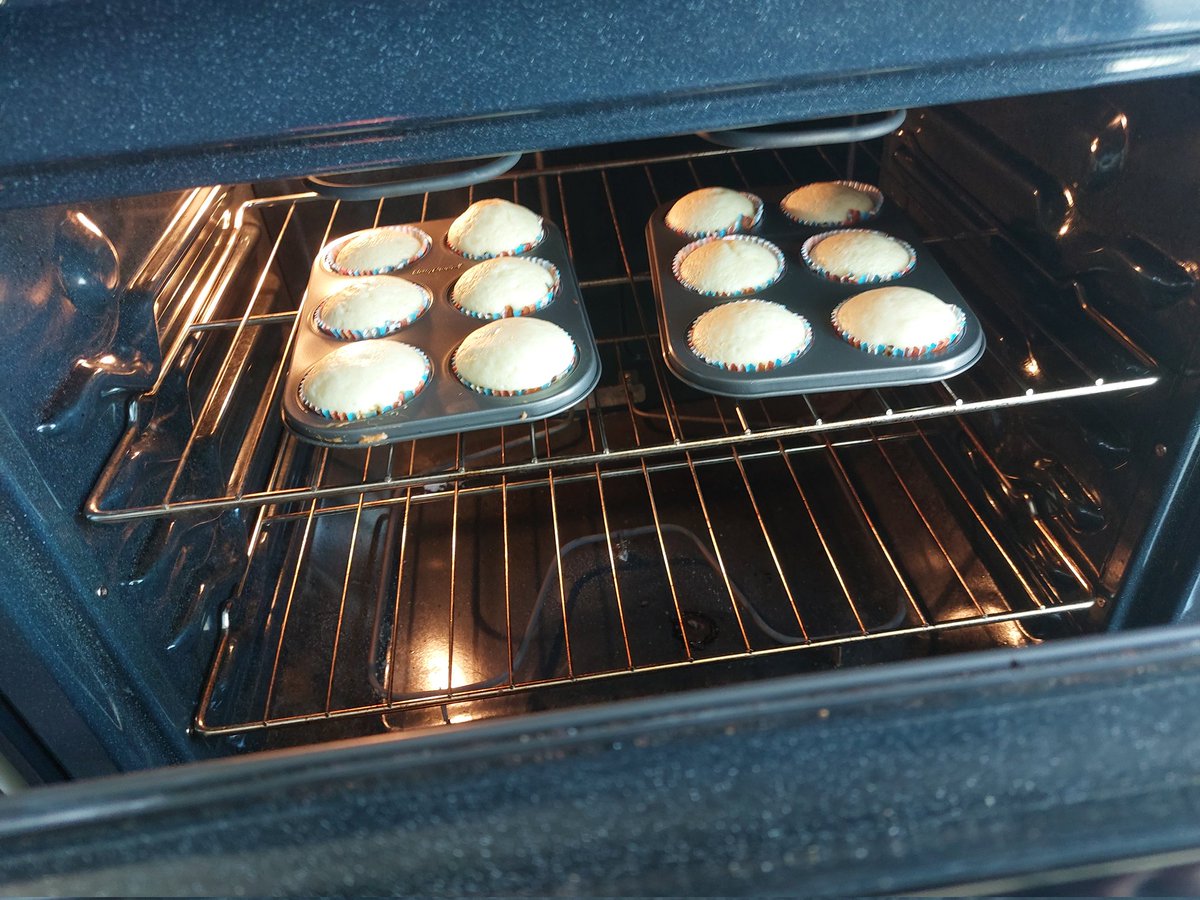 SeaShellPlay's tweet photo. First time actually baking something, I usually just make cereal. #baking #CupcakeTweets #cupcakes #firsttimebaking #yay #adhd https://t.co/ZgmfrmiMEe