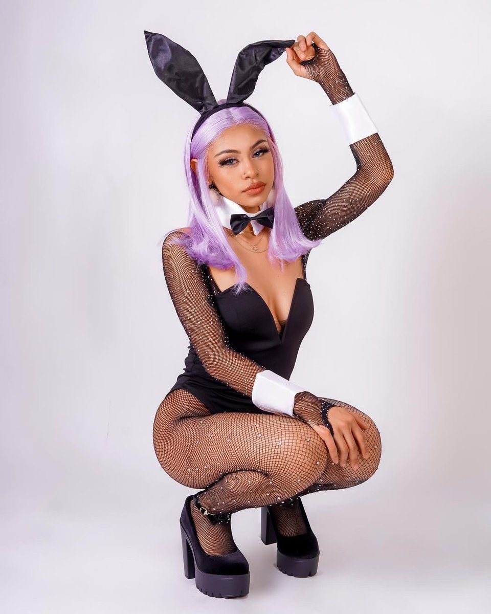 FROMHEAVENSVIEW's tweet photo. Her attitude Rihanna 💜
•
Model : @milliondollaog IG 
Studio : @fromheavensview 
Request Photographer when booking with us : @lovelyniyahhh 
Room : White House 🤍 https://t.co/99WhI79sCI