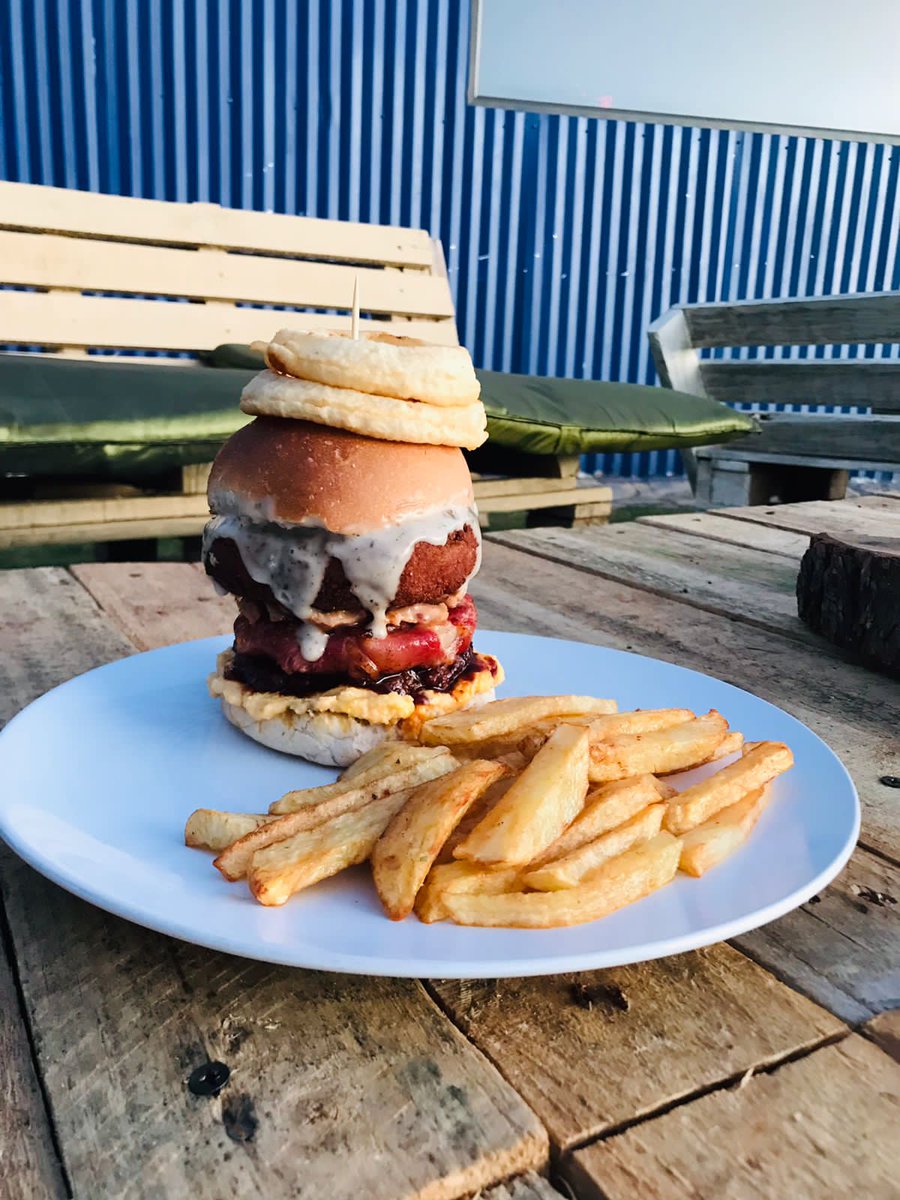 EATS & MEETS tweet media