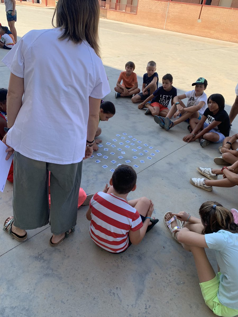 CasaSolNaixent's tweet photo. Avui ens hem preparat per fer els nostres gelats casolans amb l’ajuda de l’Anna! Ara ja tenim moltes receptes 🍦🍑🍓 Moltes gràcies per l’experiència 🥳 #EsplaiAmbLaCasa https://t.co/enwOWSKcC9