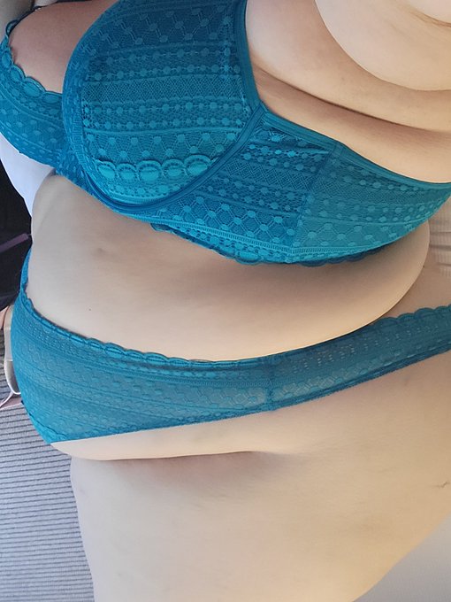 I love my side belly in thongs 🥰 Waiting for you, Nashville! https://t.co/wC199COkUz<a href="/tag/fat"class="tags"><span>#fat</span></a><a href="/tag/thickthighssaveslives"class="tags"><span>#thickthighssaveslives</span></a>