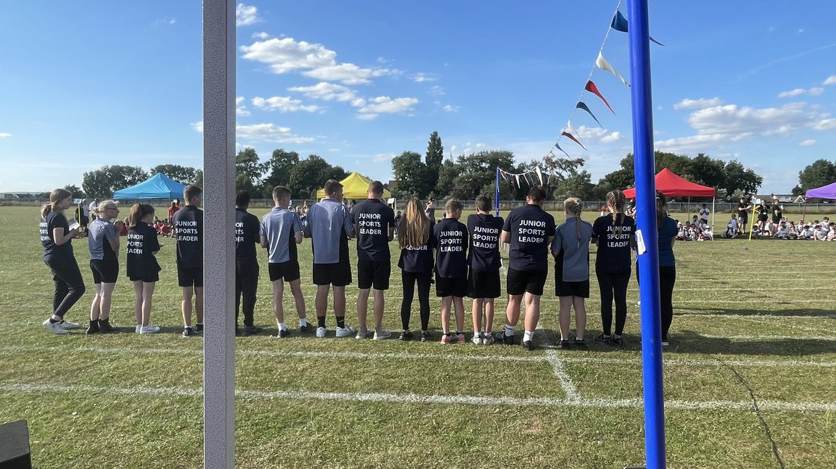 Lew1s09's tweet photo. We had years 3 &amp; 4 &amp; 5 &amp; 6 down to TLA. Thanks all parents/carers for coming down we are so glad you came .Massive thanks to @tlasportandtech teachers for helping run these events. A huge thanks for Mr Jones for planning and hosting events. @LASPinspires https://t.co/MEem7HJdLA