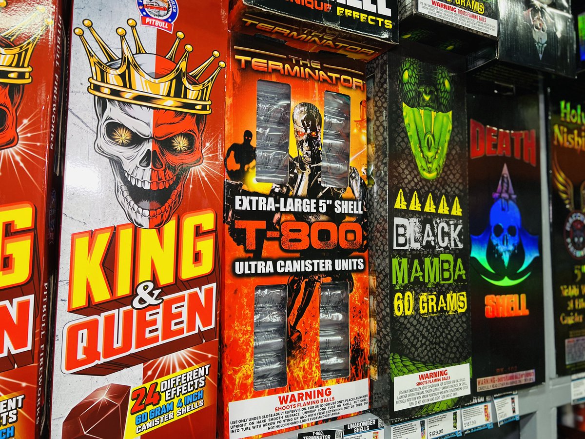 EliteFirework's tweet image. WE WANT MORE!

Pyro Fam - This past season ELITE FIREWORKS® had over 130 different 60 gram shells but we don’t want to stop there.

Let us know in the comments below what shells you recommend we bring in next season!? 

#PyroFam see you in December!