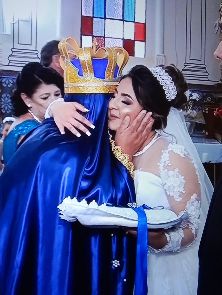soudaimaculadaa's tweet photo. O Melhor Abraço e o de Nossa Senhora 💙 https://t.co/aMMux7nh9L