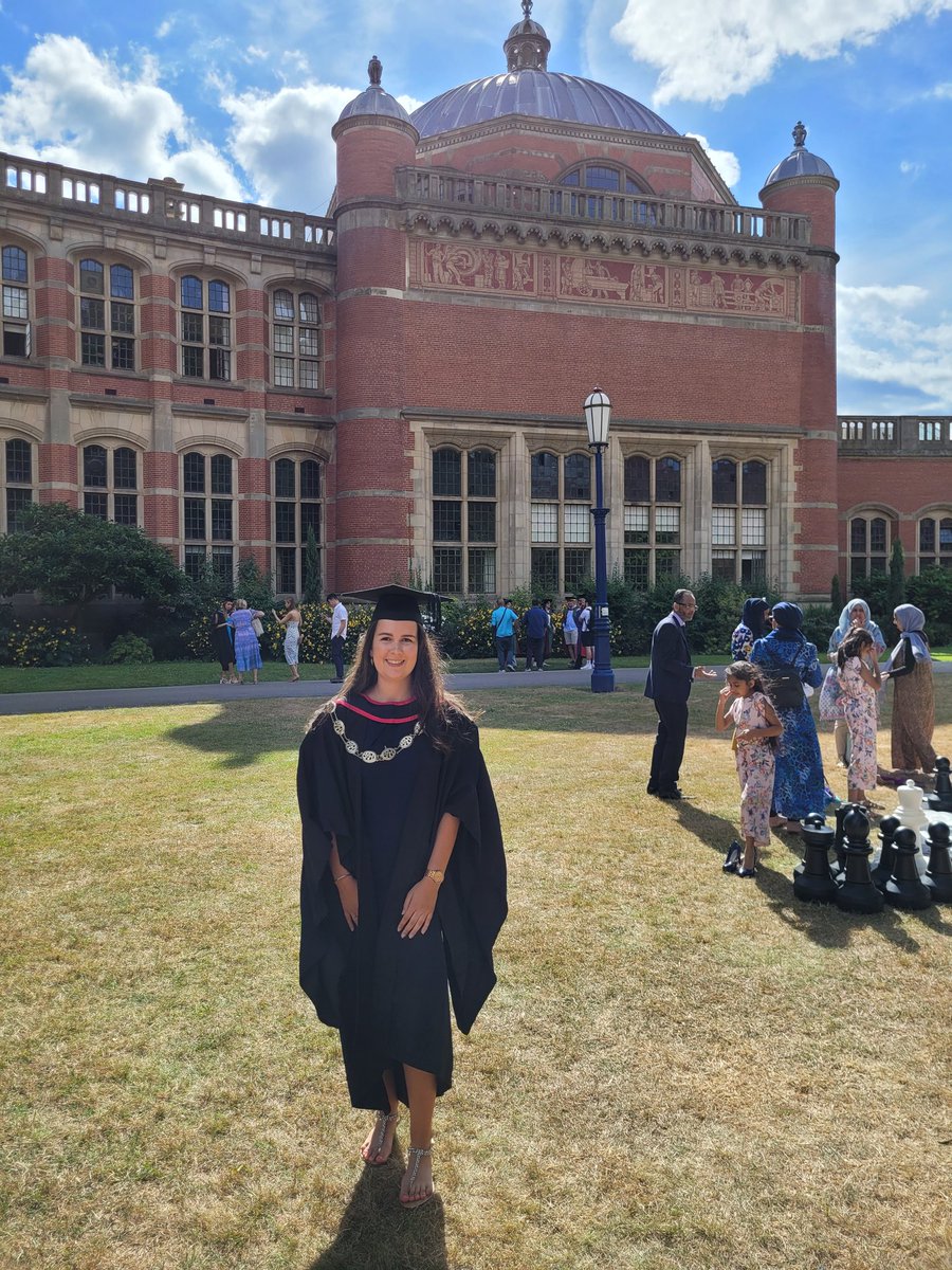RNCharlotteF's tweet photo. As part of the @birminghamalum community and previous @UniBham_Nursing student, I had the opportunity today to represent the Guild of Graduates and be part of the procession for an afternoon of graduation celebrations. It was such a lovely day! #uobalumni #uobgraduation https://t.co/2EEAMUaKgm