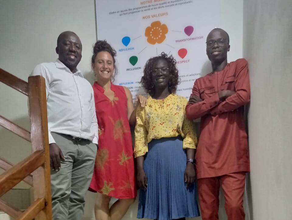 I am happy to welcome our colleagues from <a href="/IpasOrg/">Ipas</a> Afrique Francophone in our brand new office in Cotonou. #AdvancingSRHR
<a href="/Jeanne_hfz/">Jeanne Hfz</a> <a href="/SOROAboudouN/">SORO Aboudou N.</a> <a href="/merveilleayi/">Ayihounton Merveille</a> <a href="/CentreOdas/">Centre ODAS</a> <a href="/EngenderHealth/">EngenderHealth</a>