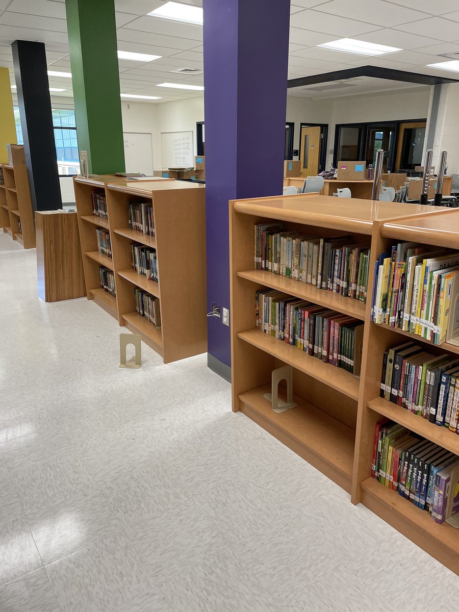 The renovated CES Library is coming along beautifully! Thanks to some fabulous teachers, we were able to get the books back on the (new) shelves today. ☺️📚 #librarianlife 
<a href="/CburgESCoyotes/">Christiansburg Elementary School</a> <a href="/mcpsvalibraries/">MCPS VA Libraries</a> <a href="/mcps_va/">MCPS</a>