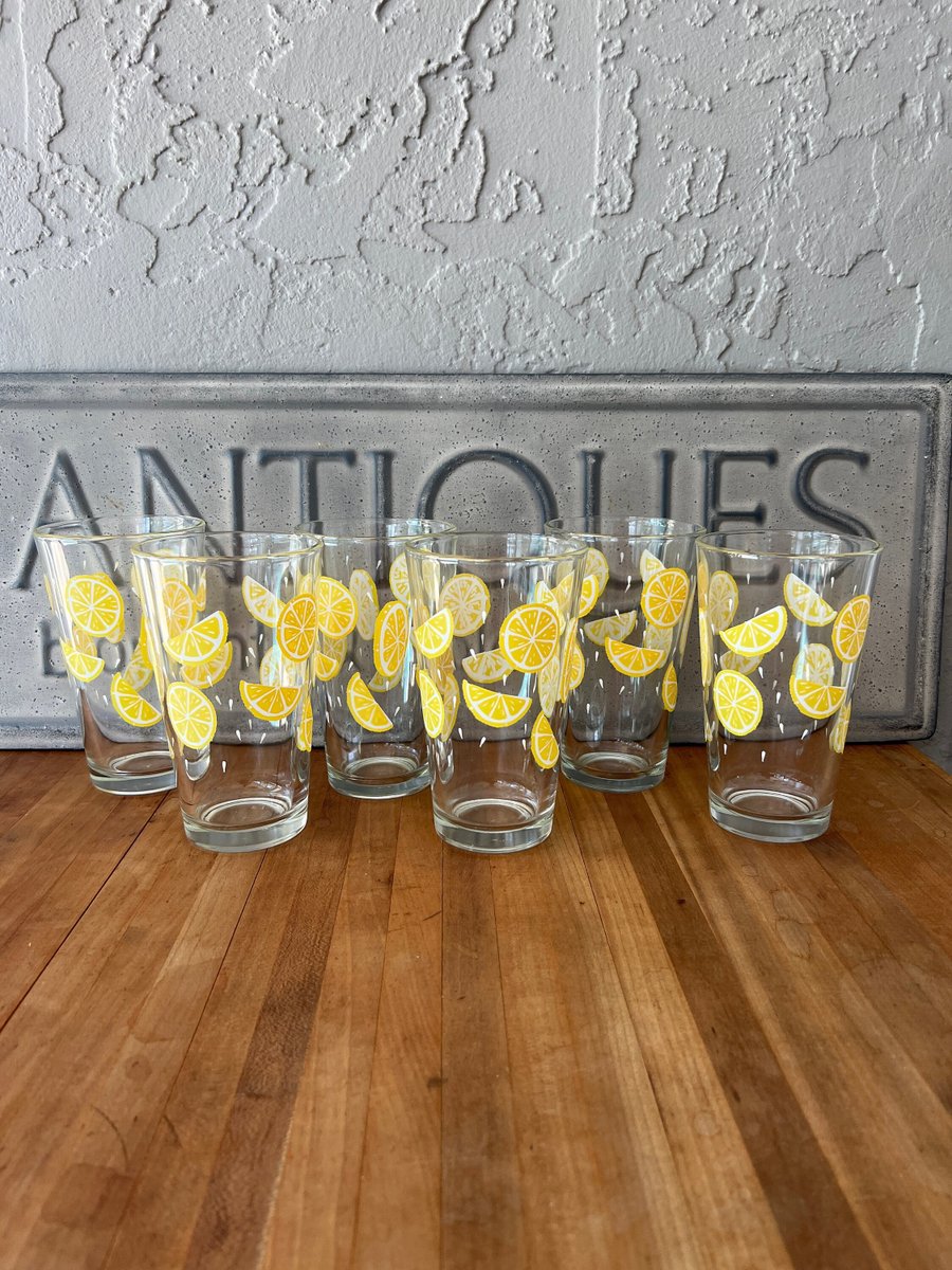 Excited to share the latest addition to my #etsy shop: 1960's Libbey Lemon Slice Tumblers Set of 6, Vintage Libbey Drinking Glasses etsy.me/3z6u5py #glass #yellow #no #lemonadetumblers #watertumblers #iceteaglasses #vintagelibbeyglass #vintagetumblers #lemongla