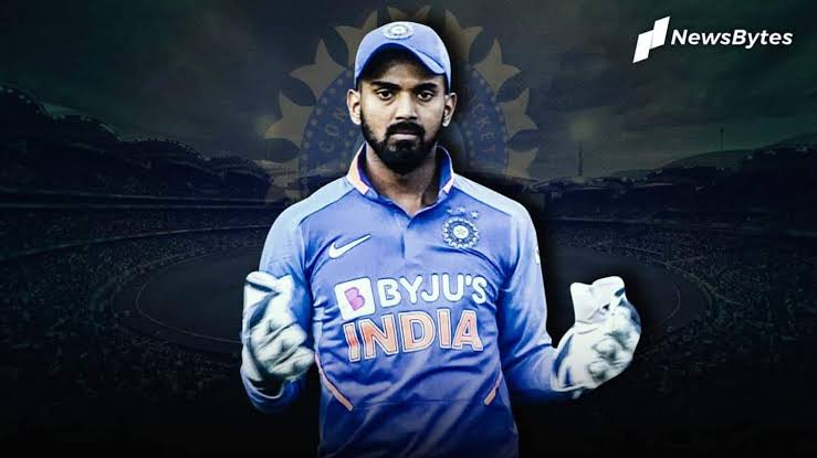 Rwitter0's tweet photo. Kl Rahul fans ikkkada https://t.co/yGyPcwc9r1
