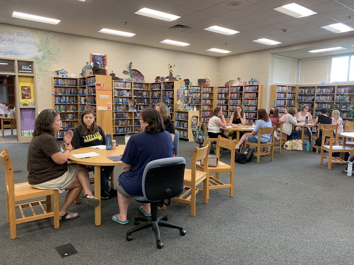 sarahsearles's tweet photo. Deep dive into studying stakeholder needs, planning for collaborative conversations, and Critical Friends feedback. #kcslms https://t.co/OdLET2udTv