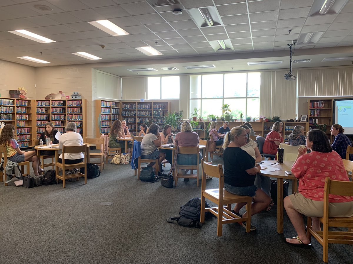 sarahsearles's tweet photo. Deep dive into studying stakeholder needs, planning for collaborative conversations, and Critical Friends feedback. #kcslms https://t.co/OdLET2udTv
