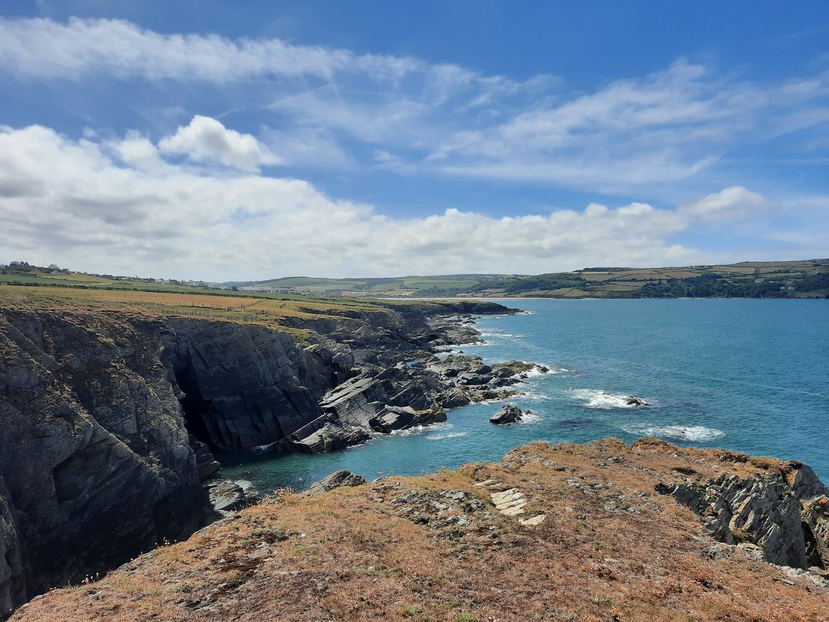 Wales, you are lush ☀️🌊🏴󠁧󠁢󠁷󠁬󠁳󠁿 #wales #lush #UK