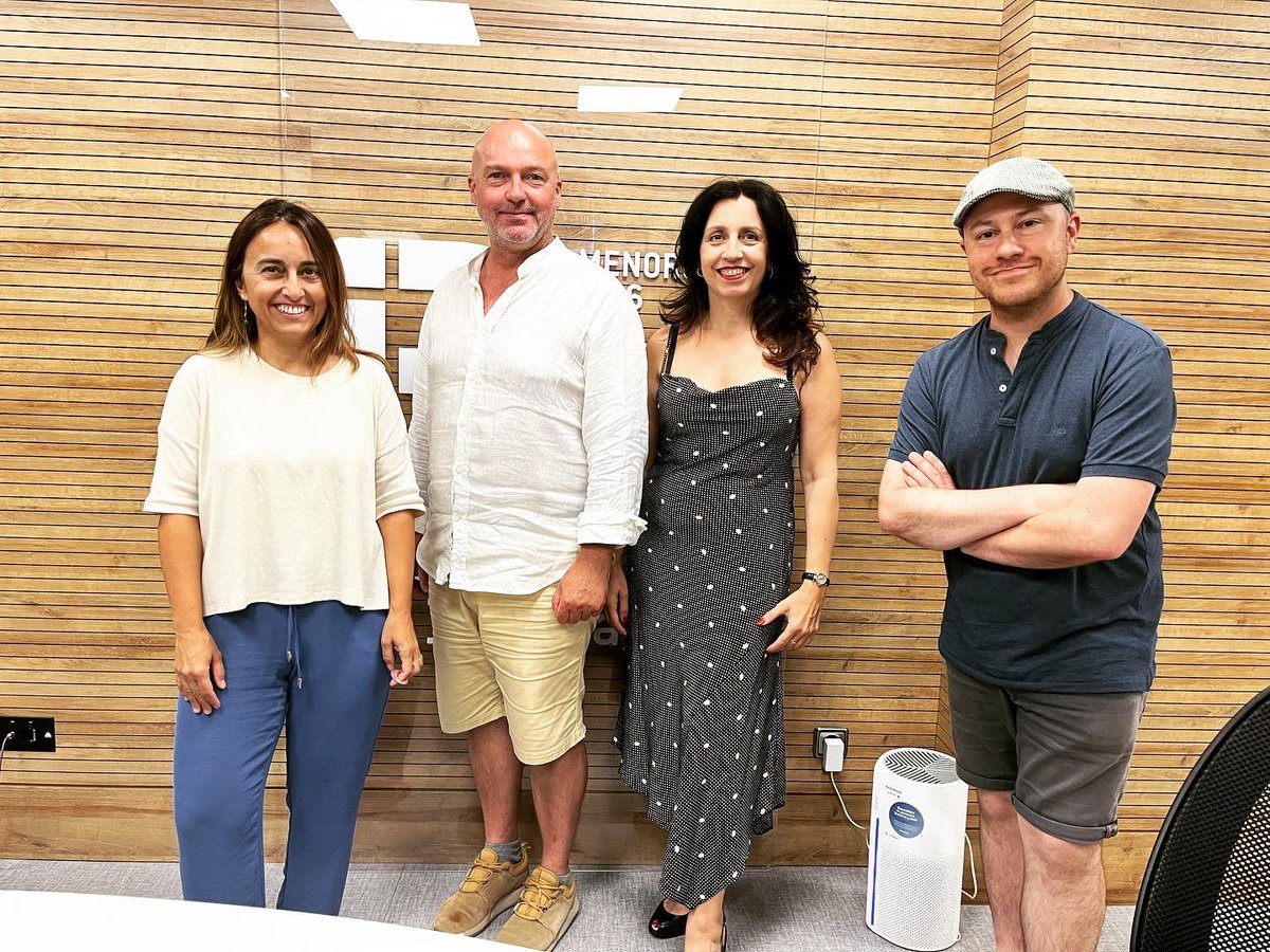 juditvegaa's tweet photo. Un placer participar en @ElReplaIB3 de @ib3radio con David y @aracelibosch , acompañada de @elbarroquista y, on line, de @artecompacto
Un lujo de curso el que comenzamos hoy en @UNEDIlles https://t.co/7zJj44XXK3