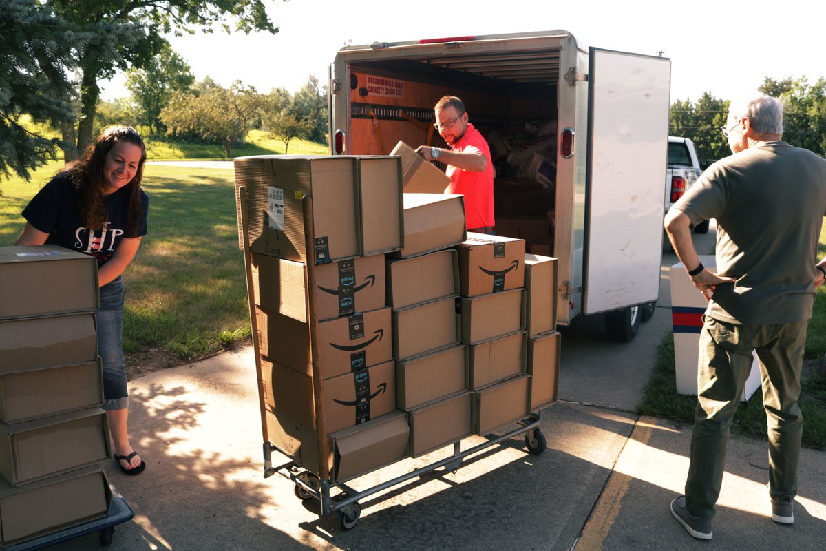 mstatesutility's tweet image. We are truly grateful for the opportunity to help and benefit our community and the amazing people at Sleep in Heavenly Peace - IA, Sioux City gave us that opportunity! So far, our chapter has been able to supply over 300 children with beds to sleep on!