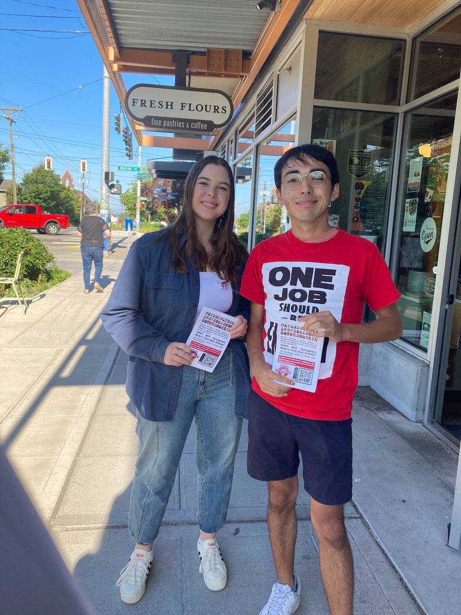 OurUnionIsHG's tweet photo. Our crew was out again today, talking to customers at @CaffeVita, @CafeCosmos206, Fresh Flours, @UWMedicine UW Medical Center, and other locations, talking to customers about how a union would make our jobs at Homegrown sustainable. #GoodJobsCoolPlanet https://t.co/G2BbCKZf3P