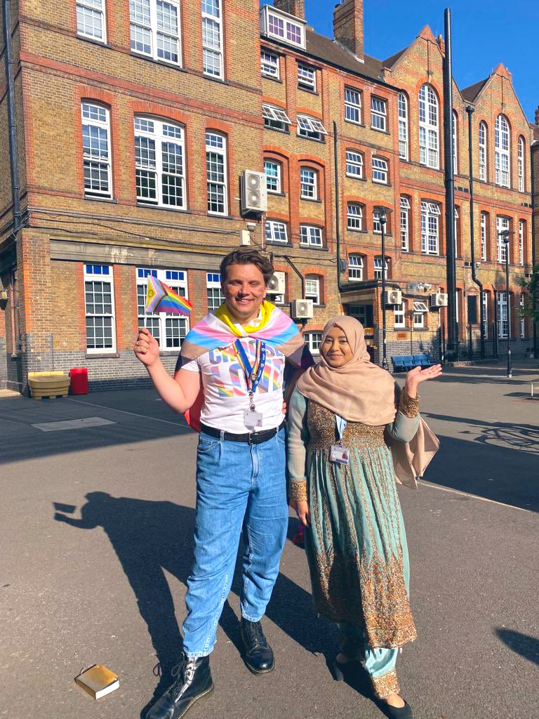 Yamina B tweet media