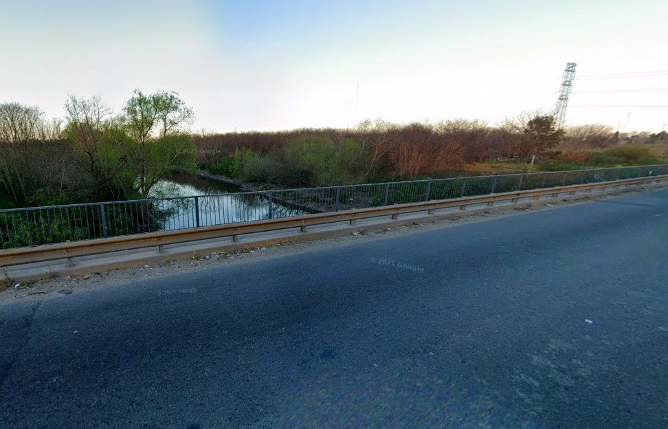 jaimemendezh's tweet photo. ¡Confirmado! Durante el segundo semestre de 2022 comenzará el ensanche del puente de Gaspar Campos sobre el río Reconquista
Es un proyecto clave que impulsamos desde hace tiempo y que llevará adelante el @MInfraPBA
Hoy se abrieron los sobres de la licitación de la obra
#SanMiguel https://t.co/88uxyhbPlx