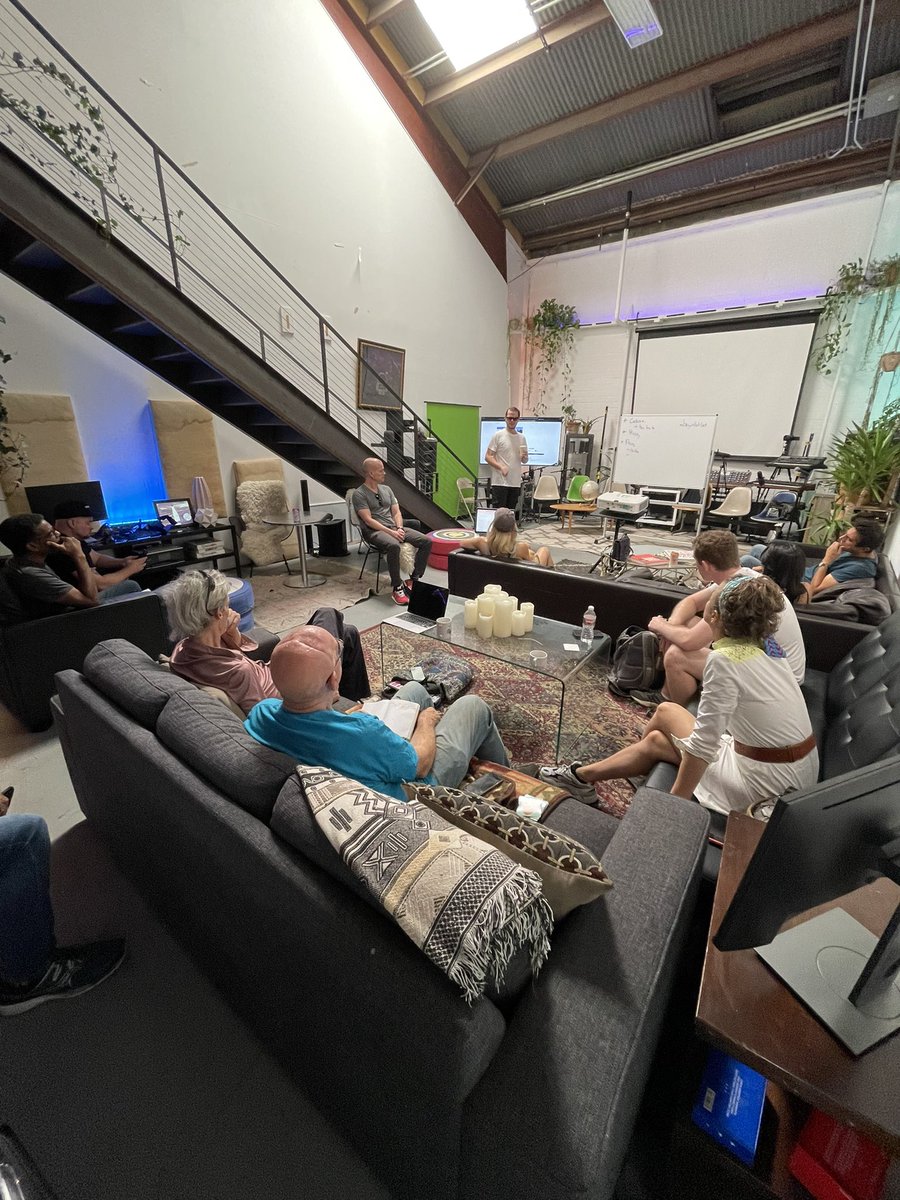 Good Work House tweet media