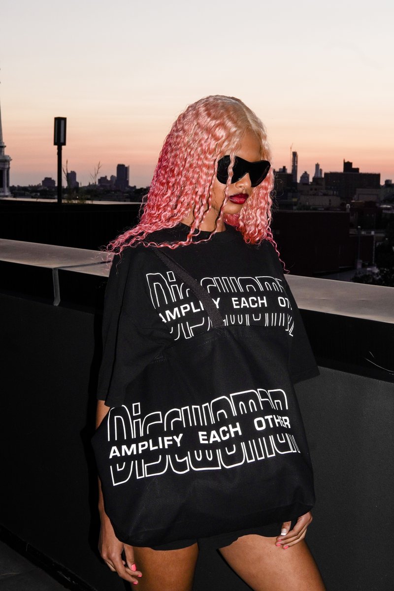 summer sale 🍒 50% off discwoman merch with code "DW2022" discwoman.bigcartel.com