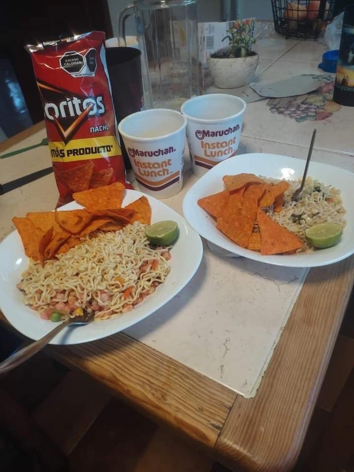 corridosybandas's tweet photo. Imagínate llegar bien cansado del jale y que te haga de cenar esto: https://t.co/6ROFuPEtRN